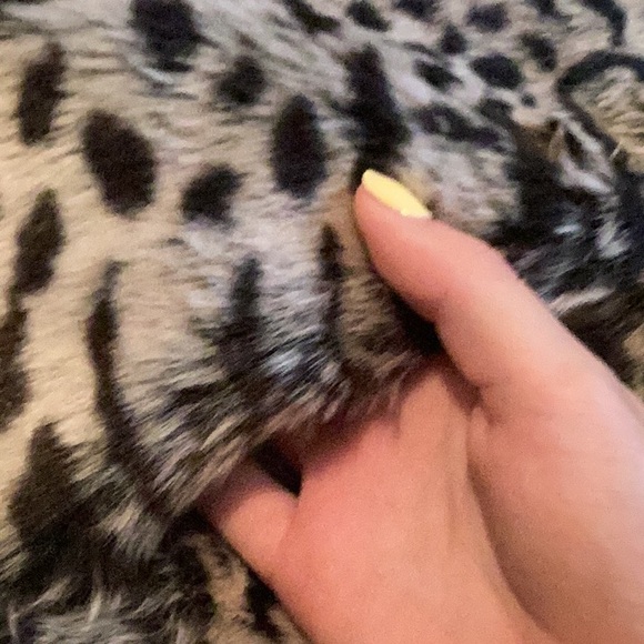 Reversible Vest - Picture 4 of 4